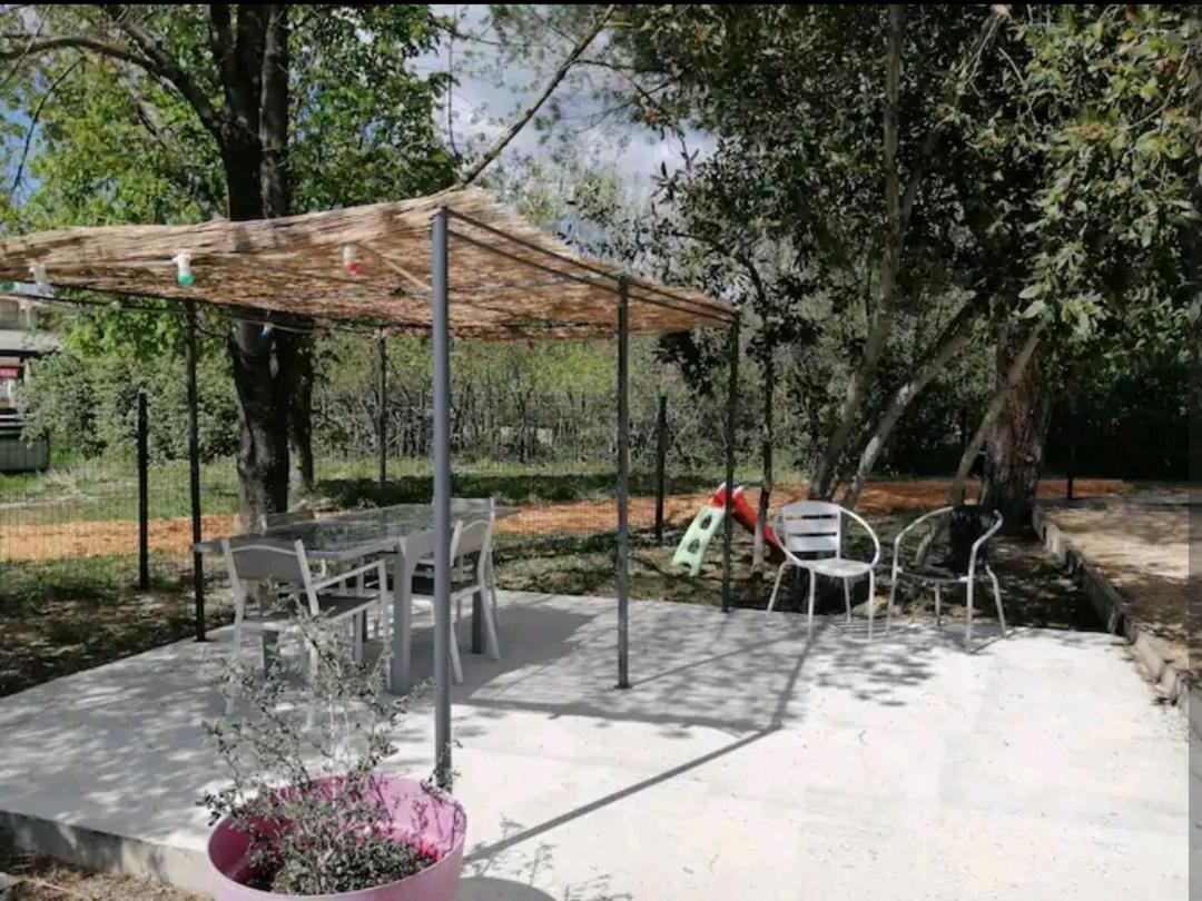 Rousson  Maison Au Pied Des Cevennes מראה חיצוני תמונה